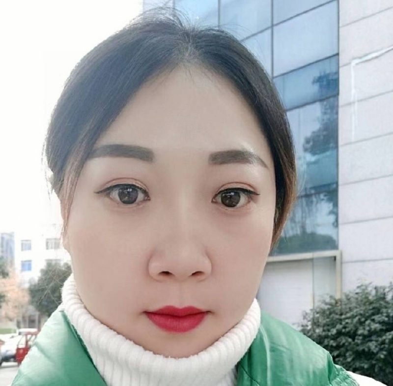 袁芳的第一张照片--淮安相亲服务中心