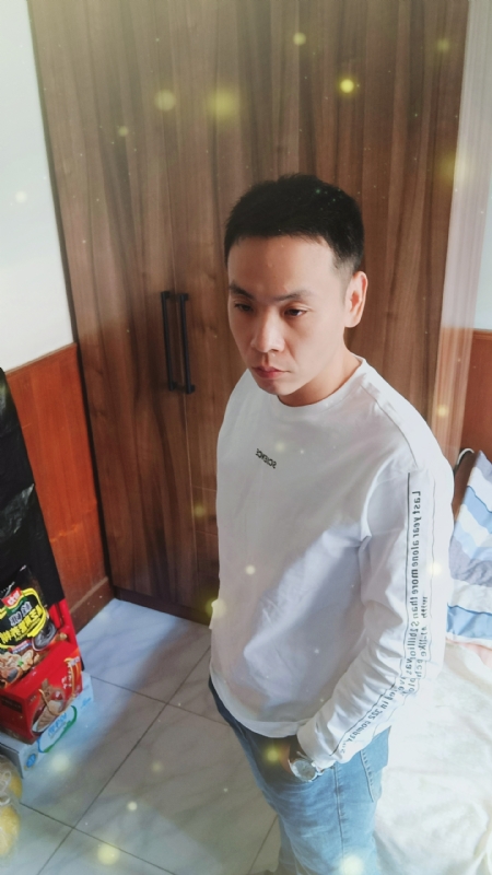 没有蜡笔的小航的第三张照片--淮安相亲服务中心