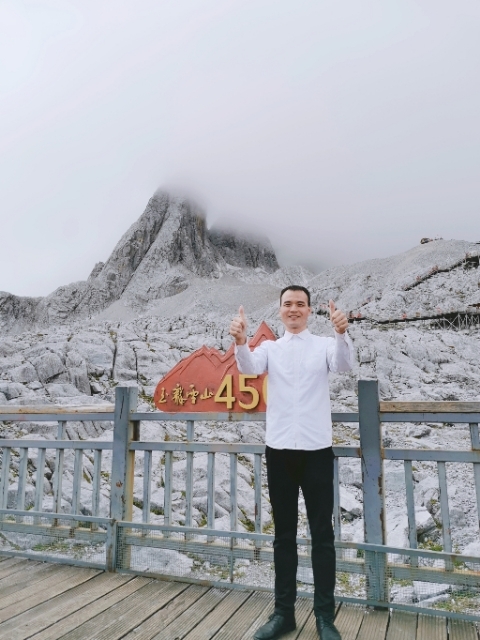 灰太狼的第一张照片--淮安相亲服务中心