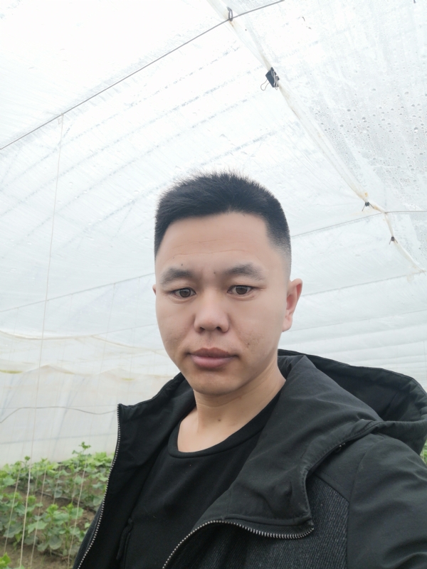 宇成的第一张照片--淮安相亲服务中心