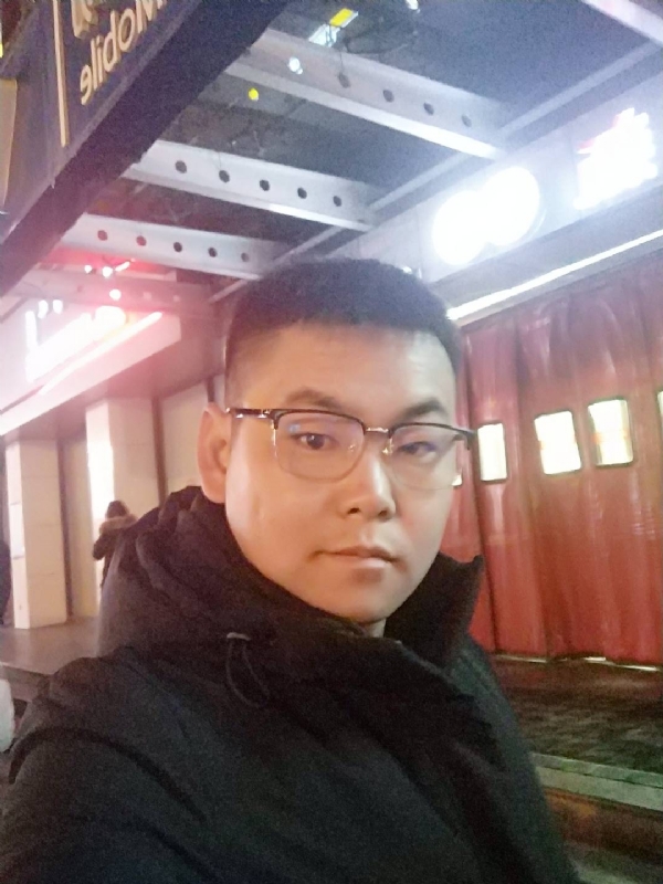 杜跃龙的第二张照片--淮安相亲服务中心