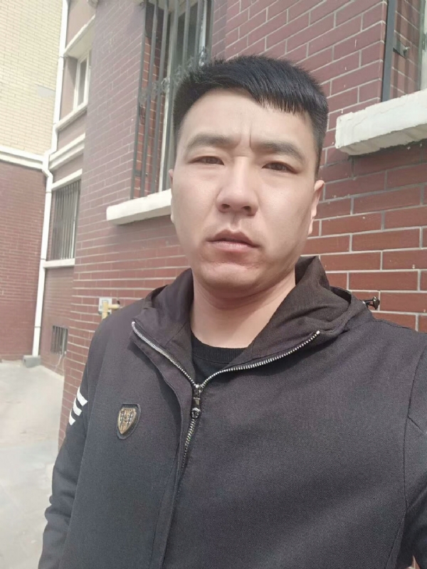 谁伴我闯荡的第一张照片--淮安相亲服务中心