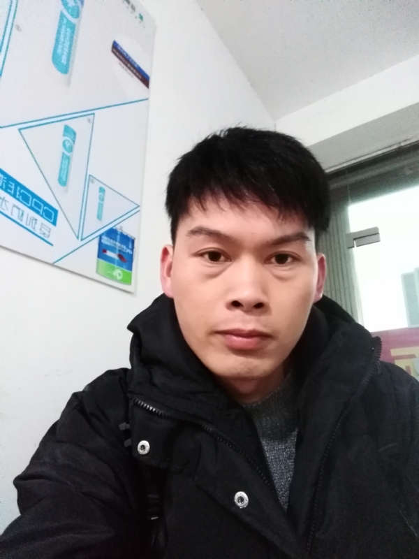 微笑的第一张照片--淮安相亲服务中心