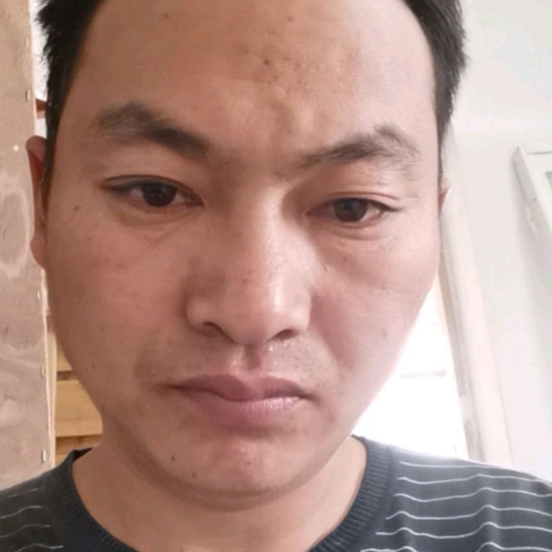 黎离的第一张照片--淮安相亲服务中心