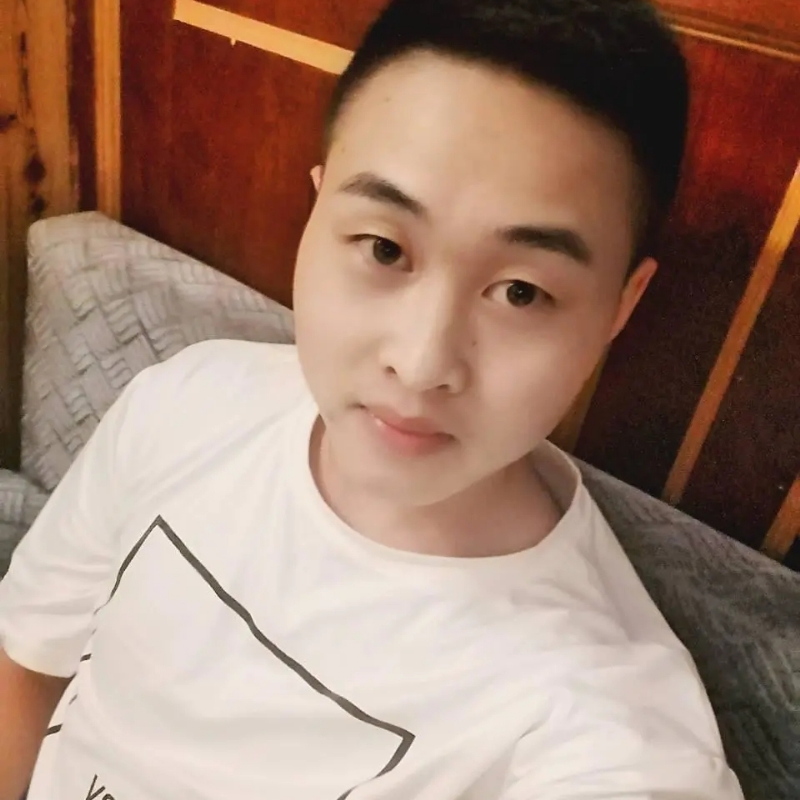 娃娃脸小爸爸的第二张照片--淮安相亲服务中心