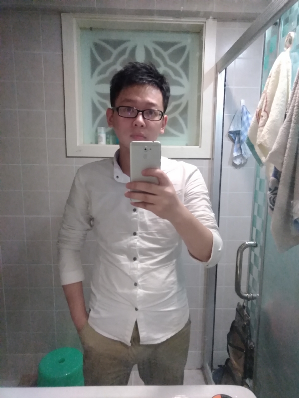 花谢魂伤的第一张照片--淮安相亲服务中心