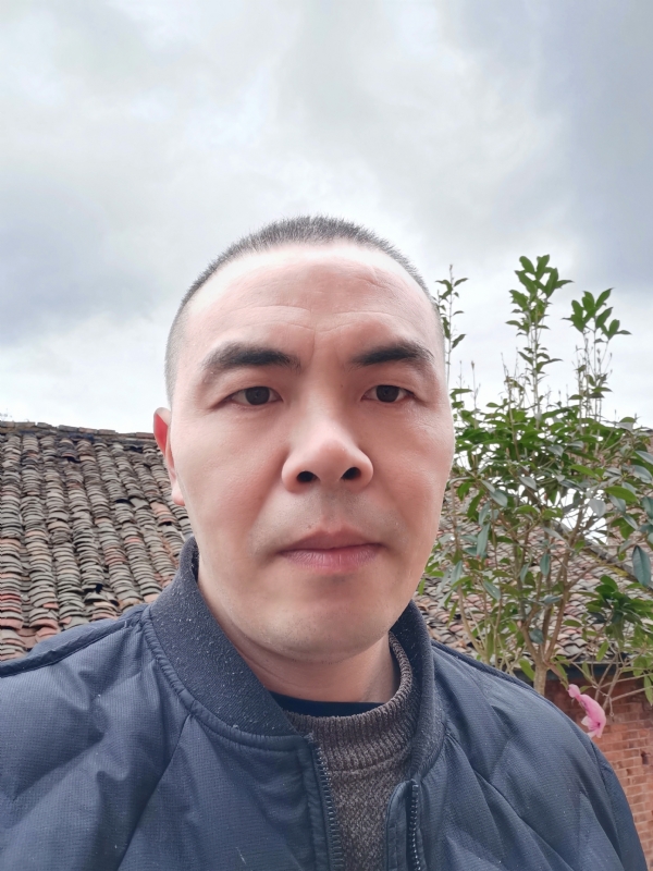 无悔的第一张照片--淮安相亲服务中心