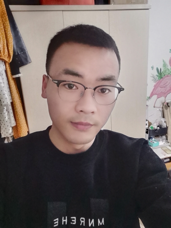 寻一个人的第一张照片--淮安相亲服务中心