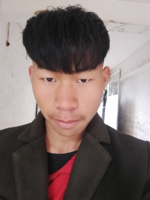 少年不在少的第一张照片--淮安相亲服务中心