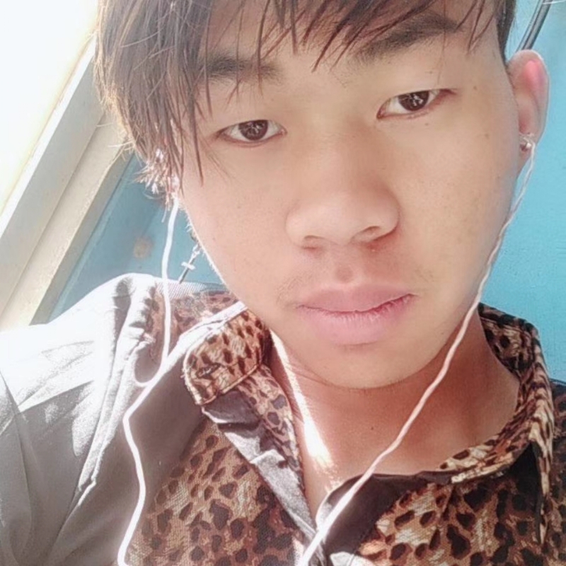 少年不在少的第三张照片--淮安相亲服务中心