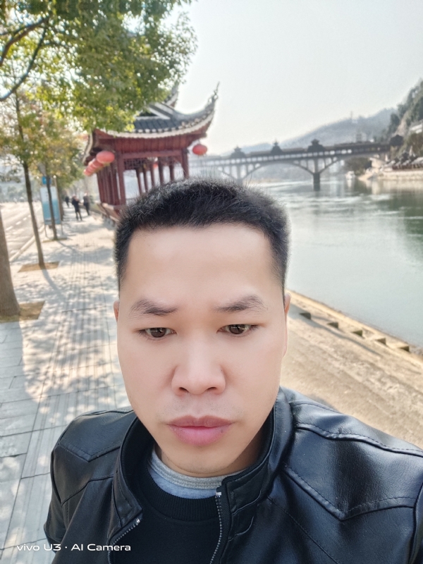 啊锦的第二张照片--淮安相亲服务中心