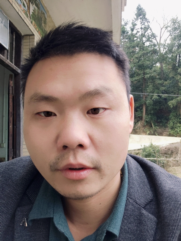 曾小焱的第一张照片--淮安相亲服务中心