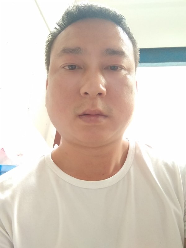 大叔的第一张照片--淮安相亲服务中心