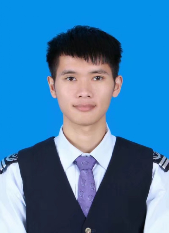 一头奔跑的熊的第一张照片--淮安相亲服务中心