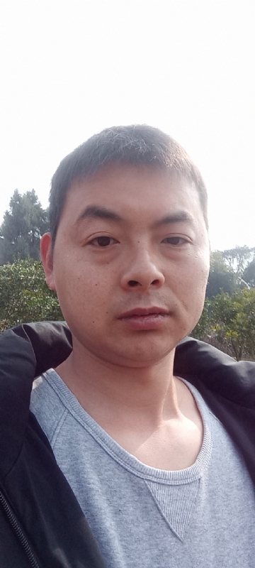 亲亲抱抱我爱你的第一张照片--淮安相亲服务中心