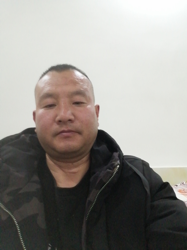 肖小江的第一张照片--淮安相亲服务中心