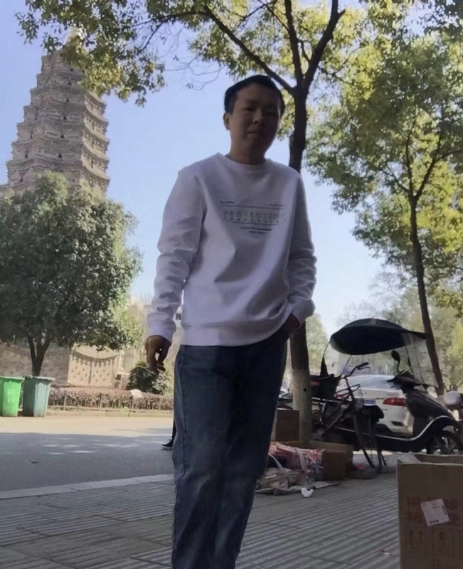 黄冈征婚的第一张照片--淮安相亲服务中心