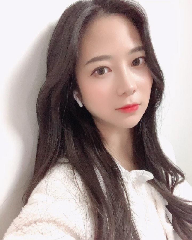 夢怡..的第一张照片--淮安相亲服务中心