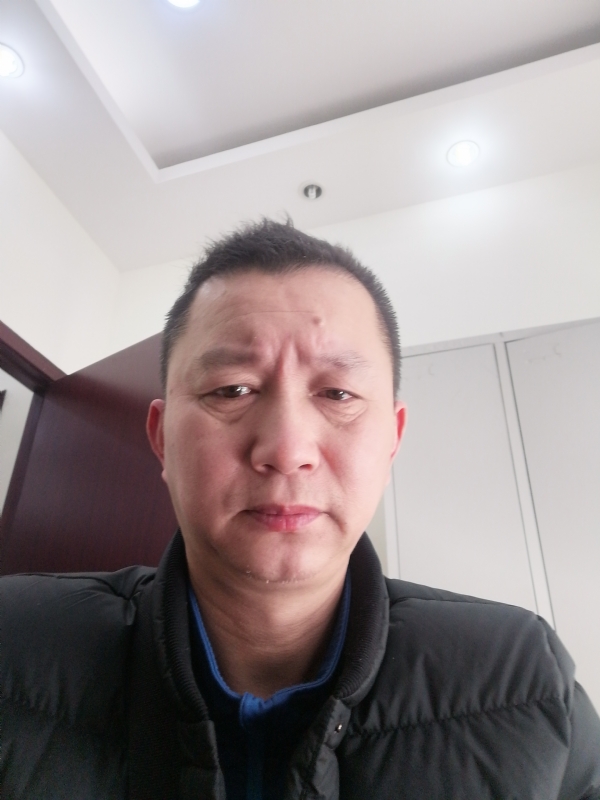 相视而笑的第一张照片--淮安相亲服务中心