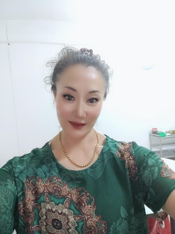 燕子的第二张照片--淮安相亲服务中心