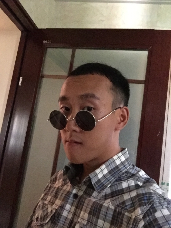 悲喜的第一张照片--淮安相亲服务中心