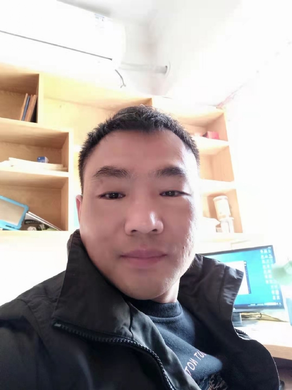 向前葱的第一张照片--淮安相亲服务中心