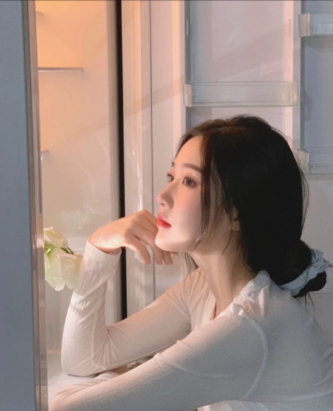 風吹過臉頰的第一张照片--淮安相亲服务中心