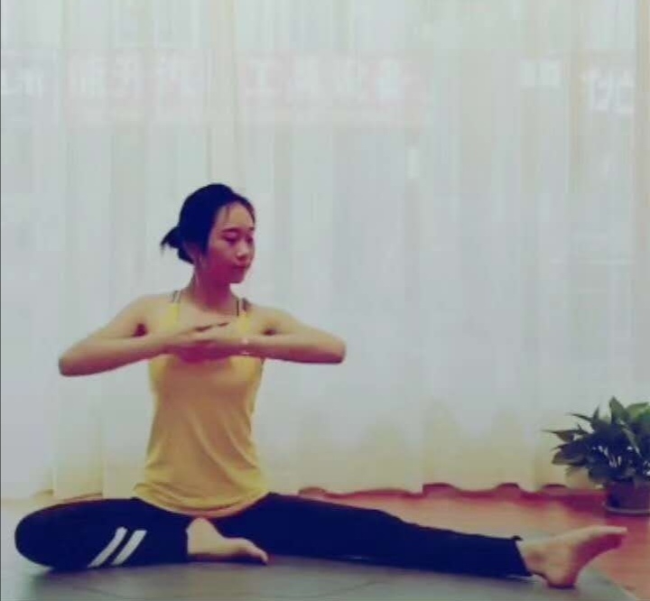 静静子的第一张照片--淮安相亲服务中心