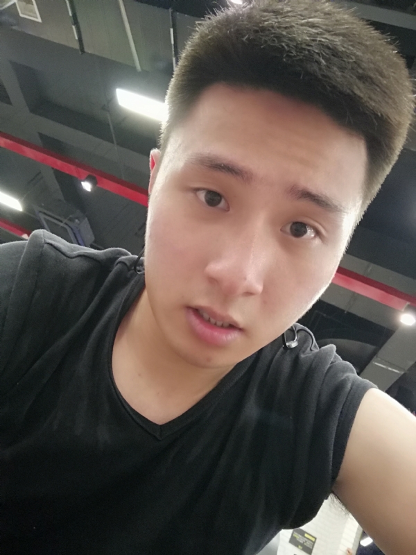 江南的雨的第一张照片--淮安相亲服务中心