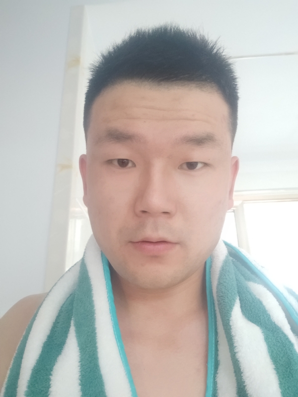 海滨的第一张照片--淮安相亲服务中心