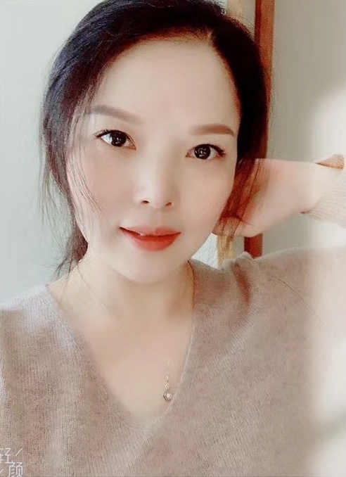 百荷的第一张照片--淮安相亲服务中心