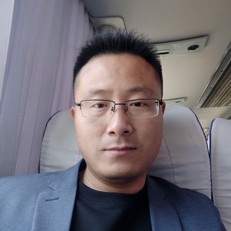 桑业挺的第一张照片--淮安相亲服务中心