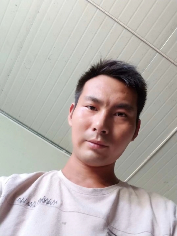 快乐肥宅水的第一张照片--淮安相亲服务中心