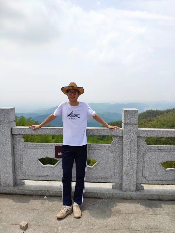 华华的第四张照片--淮安相亲服务中心