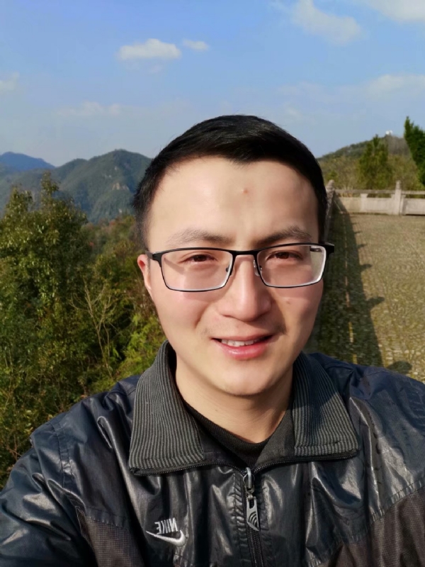 杨先生的第一张照片--淮安相亲服务中心