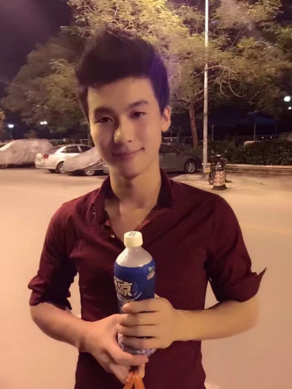 皮特王的第三张照片--淮安相亲服务中心