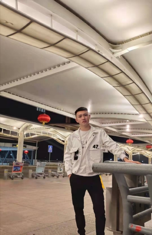 猕猴的第一张照片--淮安相亲服务中心