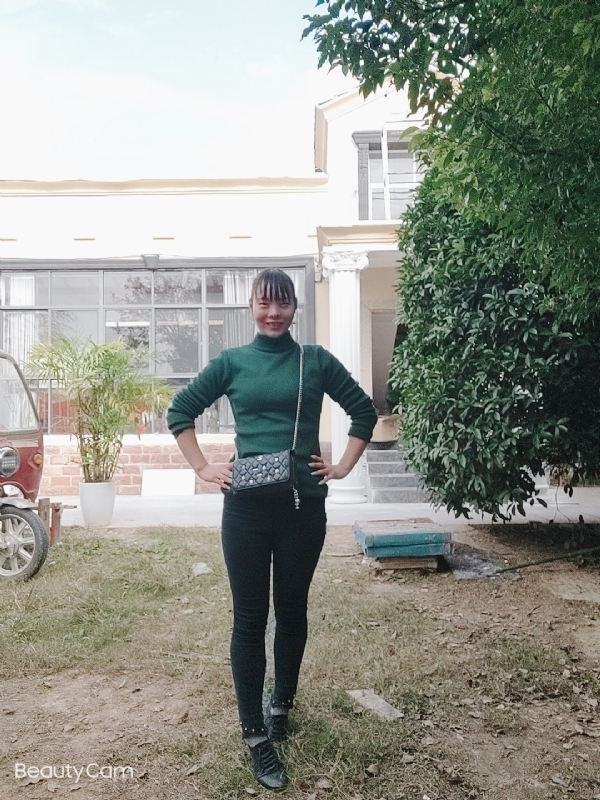 魏沐阳子的第一张照片--淮安相亲服务中心