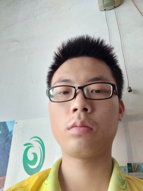 舒荷的第一张照片--淮安相亲服务中心