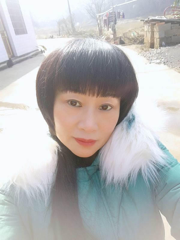 金鱼儿的第一张照片--淮安相亲服务中心