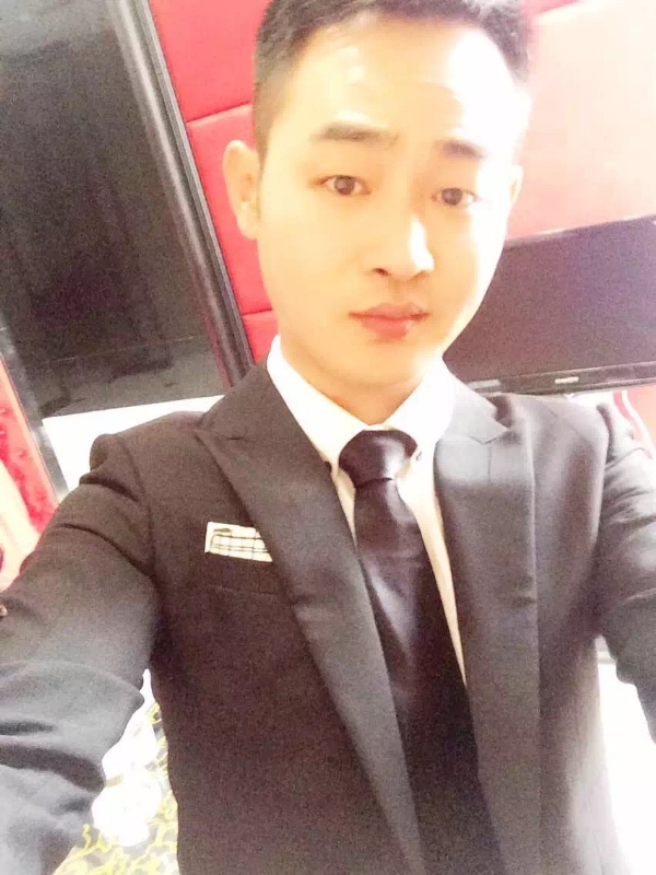 富强的第二张照片--淮安相亲服务中心