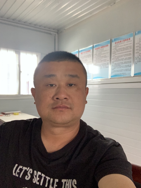 丘山??的第一张照片--淮安相亲服务中心