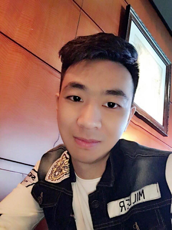 滞后的微笑的第三张照片--淮安相亲服务中心