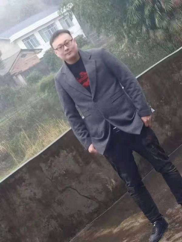 冰城的第二张照片--淮安相亲服务中心