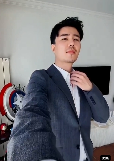 孤獨一郎的第一张照片--淮安相亲服务中心