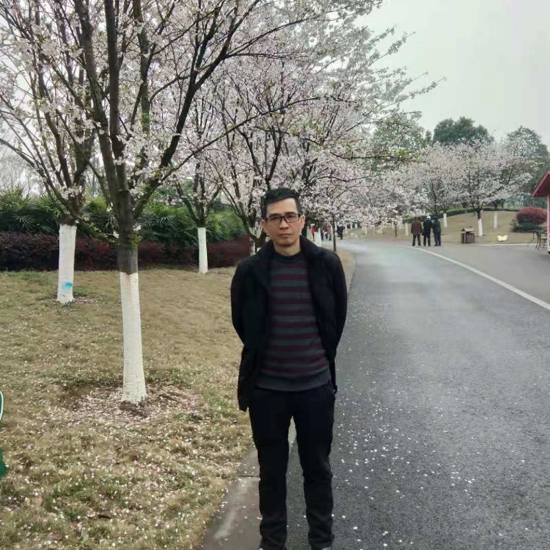 痴心爱人的第一张照片--淮安相亲服务中心