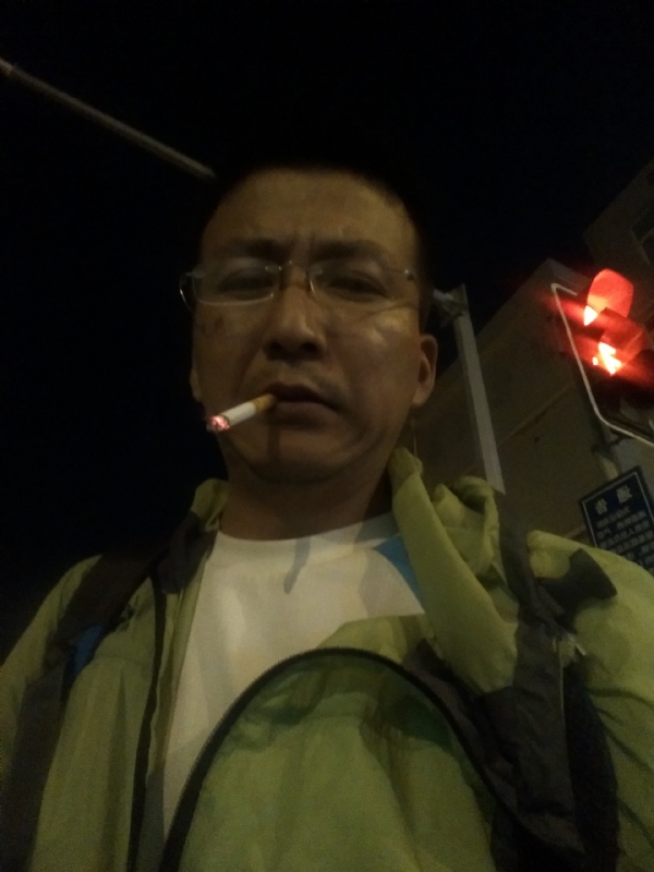 认真的生活的第一张照片--淮安相亲服务中心