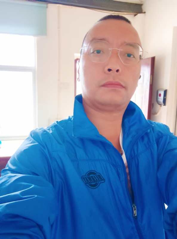 通海混混的第一张照片--淮安相亲服务中心