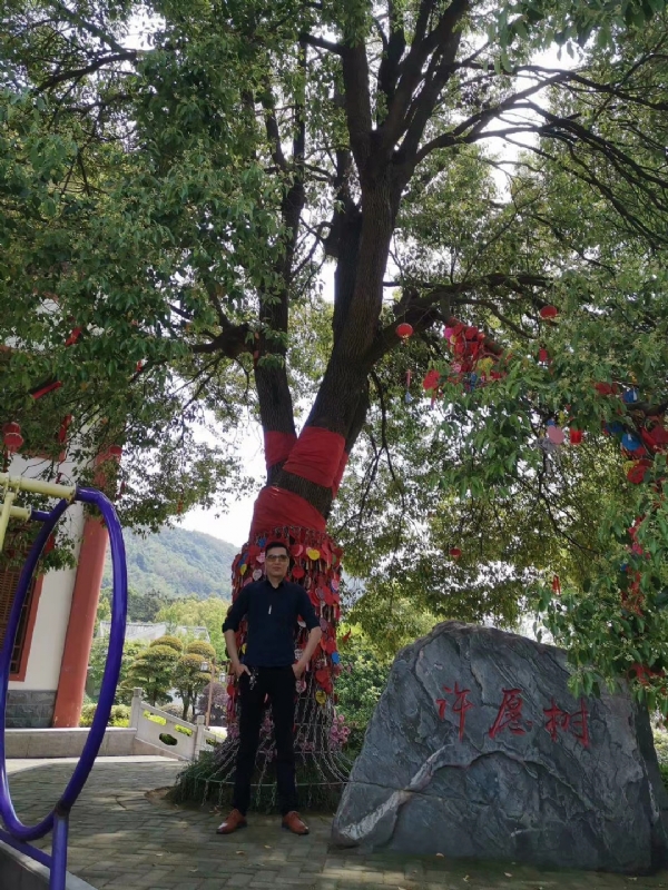 霸气的第一张照片--淮安相亲服务中心