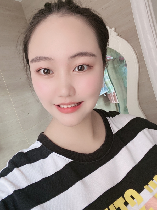 灵儿的第二张照片--淮安相亲服务中心